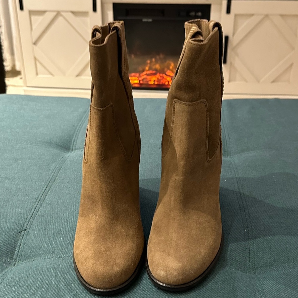 Beautiful Suede Kate Spade Boots EUC 8.5M